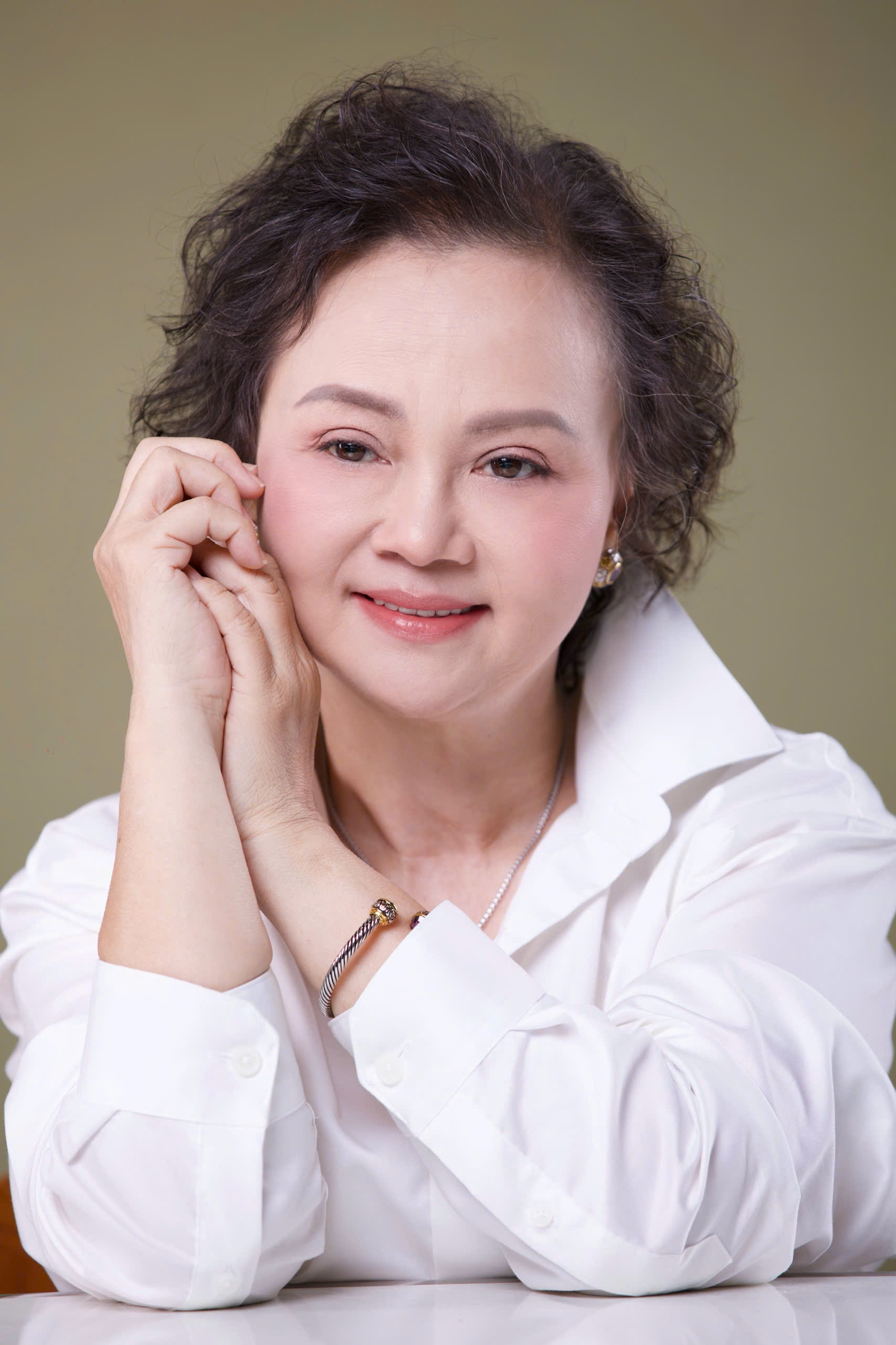 Chân dung tác giả Grace Tran